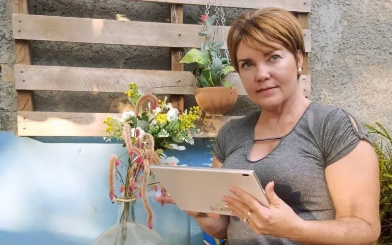 Ana Ibis Fonte Padró emociona con su primer poemario y se consolida como una nueva voz de la poesía contemporánea