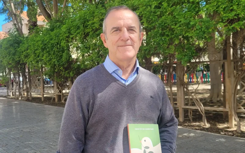 Francisco José Vidal-Salmerón Pujante invita a la reflexión colectiva con su primer libro