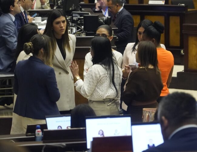 RC y ADN se juntan y cambian el método de adjudicación de escaños de Webster a D’Hondt tras reformar el Código de la Democracia