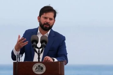 Gabriel Boric viajó a Brasil al foro de los BRICS en medio de críticas de la oposición