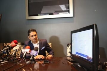 Activista Fernando Balda ofrece $ 1.000 más a la recompensa por información sobre paradero del asambleísta Santiago Díaz
