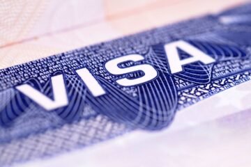 Quiénes pagarán la tarifa de integridad de visa de $ 250 que se contempla en nueva ley de Donald Trump