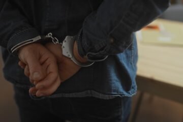 Detienen en México a estadounidense armado y con supuesta credencial de la CIA