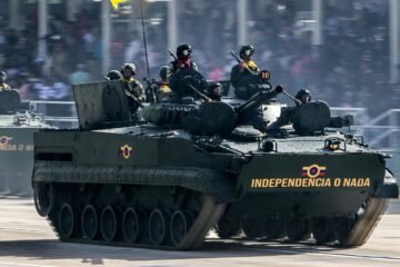 Presidente de Venezuela, Nicolás Maduro, durante desfile militar donde exhibieron sistemas de defensa rusos: “Hemos mostrado las armas que se pueden mostrar en este momento histórico”