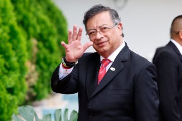 Un exactor de cine para adultos será ministro de Gustavo Petro en Colombia