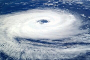 Alerta máxima en el Caribe por posible huracán esta semana: pronostican lluvias intensas en todas estas islas