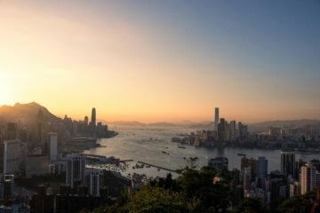 China investiga hoteles que ofrecían vistas a buques de guerra
