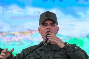 Vladimir Padrino López dice que Colombia cuenta con Fuerza Armada de Venezuela ante “amenazas” de EE. UU.