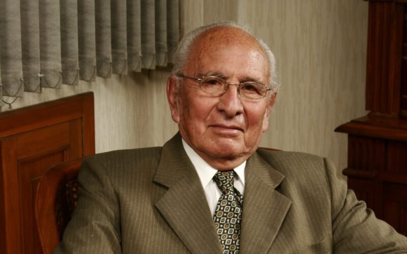 Homenaje póstumo al jurista Gil Barragán Romero, mañana en la Universidad de Guayaquil