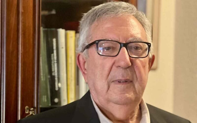 Diego Quintana de Uña irrumpe en la narrativa con una novela que mezcla filosofía, humor y misterio