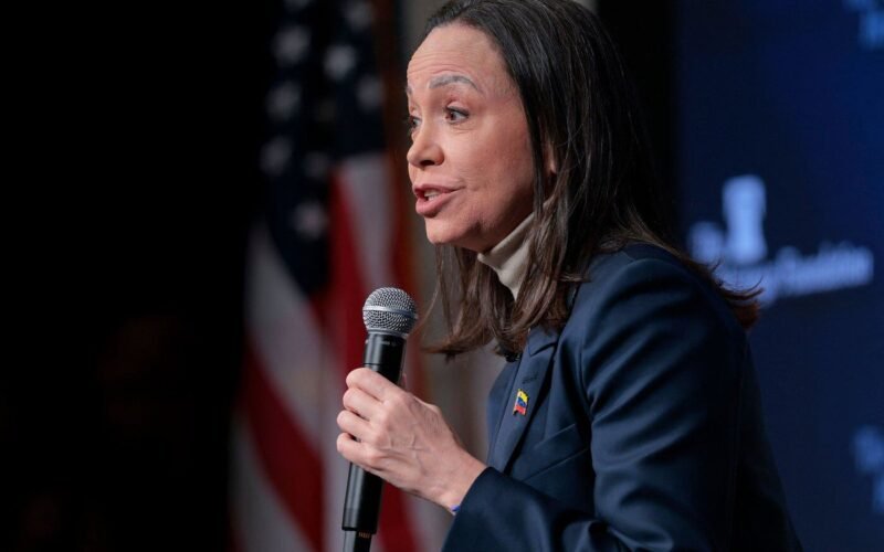 La presidenta interina venezolana Delcy Rodríguez cumple “órdenes” de EEUU, dice opositora Machado