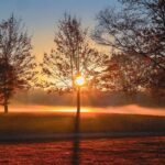 La esquina del idioma: ¿Hay que decir ‘seis de la tarde’ o ‘seis de la noche’?