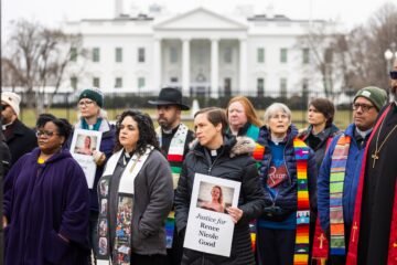 La esposa de la víctima del ICE en Mineápolis: “Nosotras teníamos silbatos. Ellos, armas”