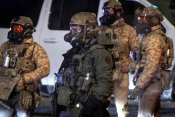 Donald Trump baja el tono y envía a su zar antiinmigración a Minesota