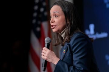 Gobiernos de Cuba y Nicaragua caerán cuando lo haga el “régimen criminal” de Venezuela, dice María Corina Machado