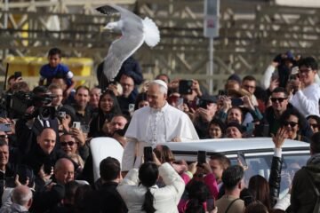 Papa León XIV no viajará a EE. UU., su país natal, durante este año 2026