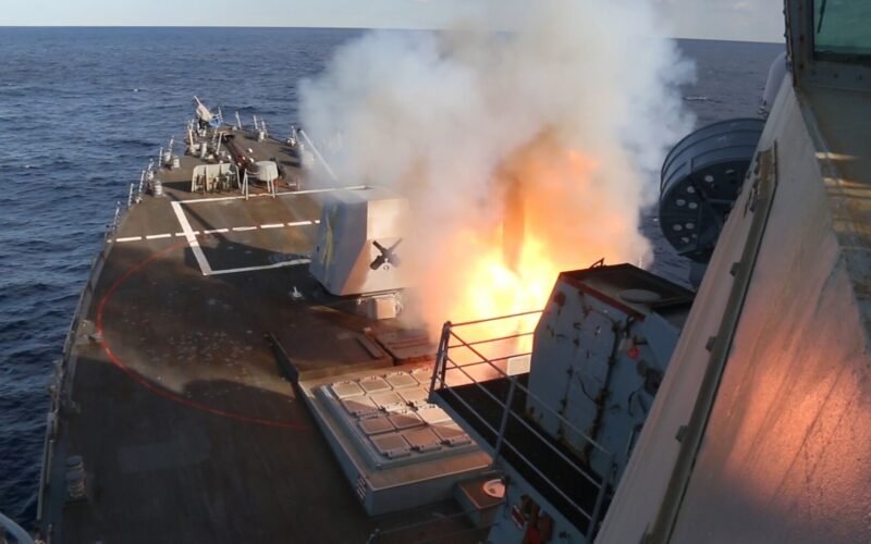 Misión Furia Épica: EE. UU. destruye 17 barcos militares iraníes y 100 misiles