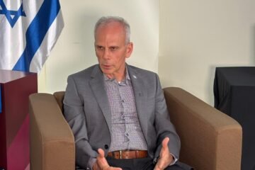 Embajador de Israel dice que la guerra contra Irán también debe importar en Ecuador y en la región