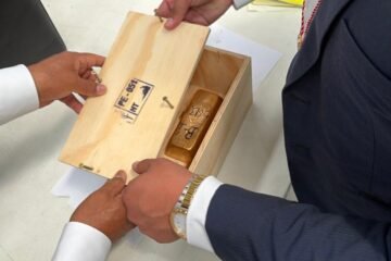 Perú decomisa una barra de oro ilegal de  $ 600.000 que iba a ser exportada a India