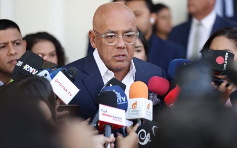 Parlamento venezolano recibe solicitudes de amnistía de políticos en el extranjero