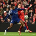 ¡Haciendo historia pura! Willian Pacho brilla en Anfield y sella su pase a las semifinales de la Champions con el PSG