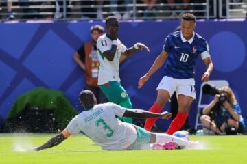 Doblete de Mbappé sella el 3-1 de Francia sobre Senegal en su debut mundialista
