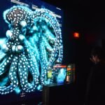 Así funciona Dataland, el primer museo de IA que crea arte con tus emociones