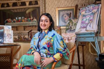 Maite Marín, la ecuatoriana que transforma celebraciones con pintura en vivo
