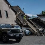 Buscan sobrevivientes tras sismo que mató al menos a 13 personas en Japón