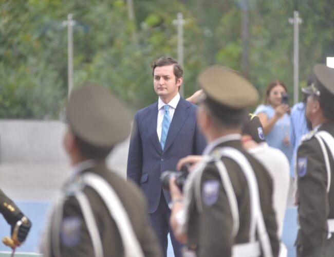 “Guayaquil es la puerta de entrada al progreso nacional”, dice Esteban Torres en la sesión legislativa por su fundación