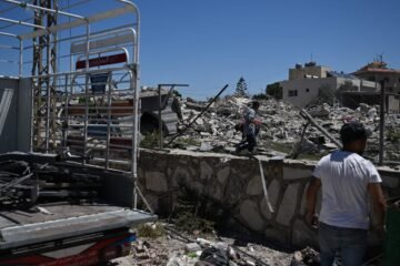 Estados Unidos dice que interceptó misiles iraníes y lanzó nuevos ataques en Oriente Medio