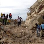 Colapsa parcialmente un colegio en Caracas nueve días después de los potentes terremotos