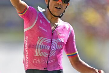 ¡Hito en los Alpes! Richard Carapaz conquista la etapa 18 y entra al Top 10 del Tour de Francia 2026