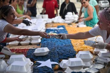 ONG preparó la torta “más grande” de Venezuela para animar a niños afectados por sismos