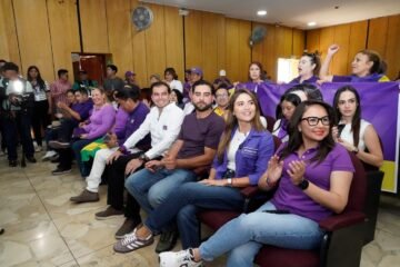 ADN inscribió candidaturas en Pichincha: Harold Burbano irá por la Alcaldía de Quito y Giovanna Ubidia por la Prefectura