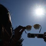 Arranca el eclipse solar que se verá en España, Portugal y Groenlandia