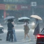 Más de 50 muertos y millones de evacuados por tifones y ciclones en países asiáticos