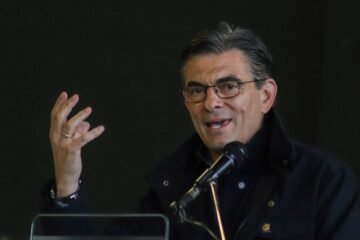 Rodrigo Paz reduce a 12 los ministerios en Bolivia tras eliminar los de Turismo y de Planificación