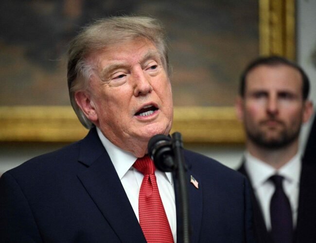 Trump amenaza con castigos económicos a cualquier país que dé un “salvavidas” a Irán