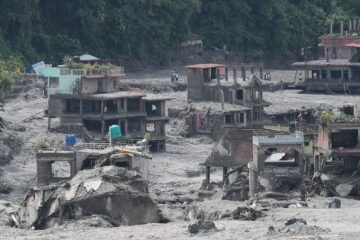 Nepal y China luchan por localizar a casi 3.000 desaparecidos tras el mortífero alud