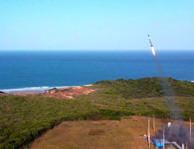 Cohete surcoreano se autodestruye tras lanzamiento desde Brasil