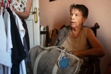 El dramático desalojo de la anciana Maricarmen a los 87 años que expone la gravedad de la crisis de vivienda en España