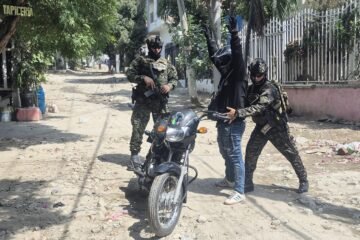 Colombia moviliza 1.100 efectivos a Santa Marta para frenar la violencia desatada por paramilitares
