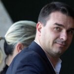 Flávio Bolsonaro promete sumar a Brasil al ‘Escudo de las Américas’ si gana las elecciones