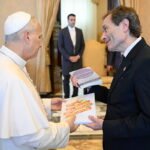 León XIV votó por correo para los comicios de mitad de mandato en EEUU, la primera vez que se confirma que un Papa ejerce este derecho